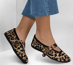 Cleo Walk - Runway Hit Shoes | Skechers Women