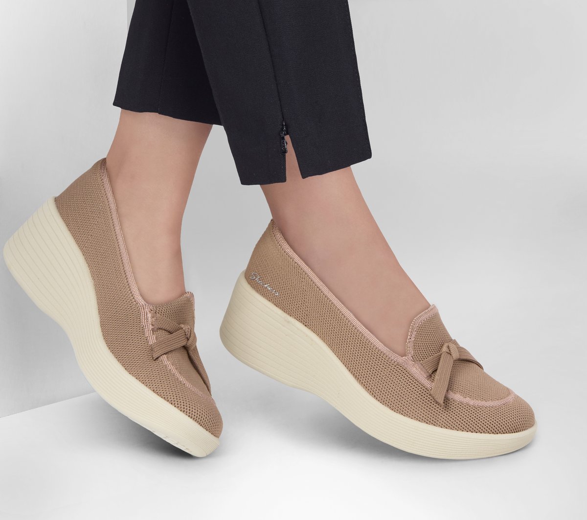 Relaxed Fit: Parallel Lite - Soaring Softly Shoes | Skechers Women