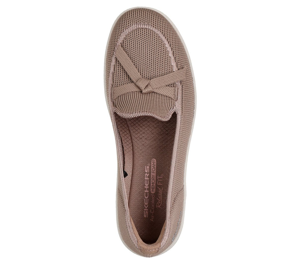Relaxed Fit: Parallel Lite - Soaring Softly Shoes | Skechers Women