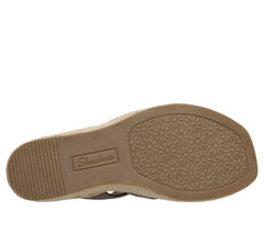 Martha Stewart:Iris - Unstoppable | Skechers