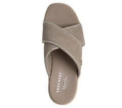 Martha Stewart: Iris - Elegant | Skechers