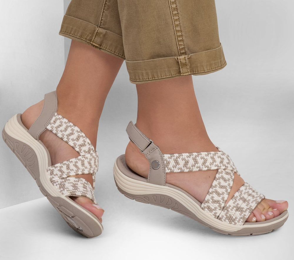 Martha Stewart: Reggae Cup - Coastal Trail | Skechers Women